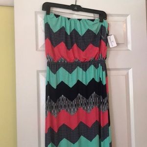 Windsor Chevron Maxi  NWT